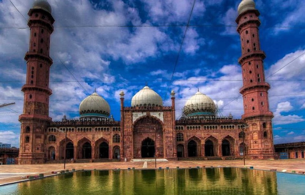 Taj-ul-Masajid in Bhopal Pictures